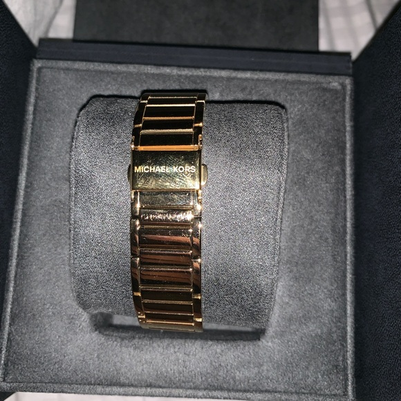 Michael kors watch - Picture 2 of 2